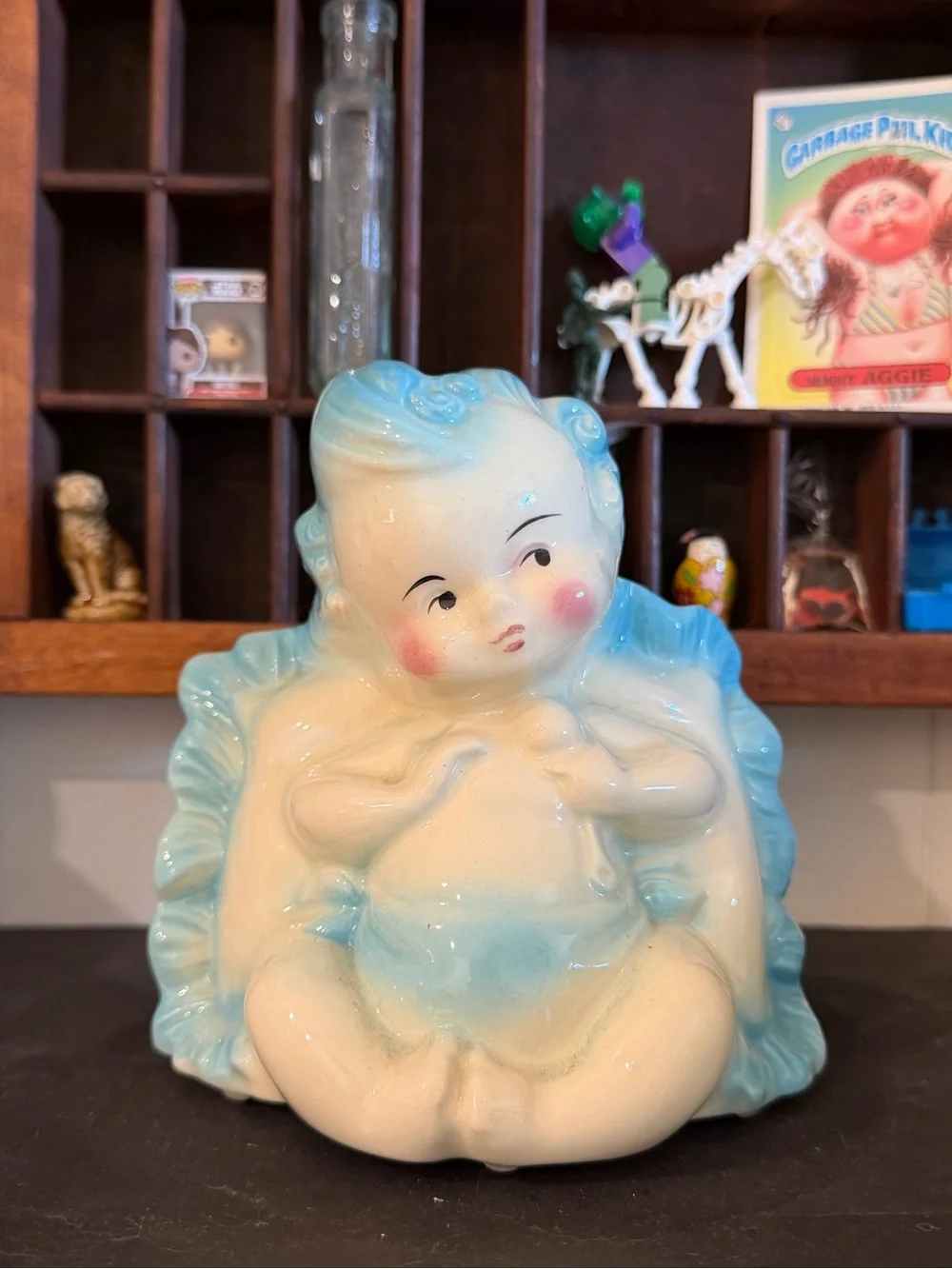 VINTAGE CHERUB PLANTER